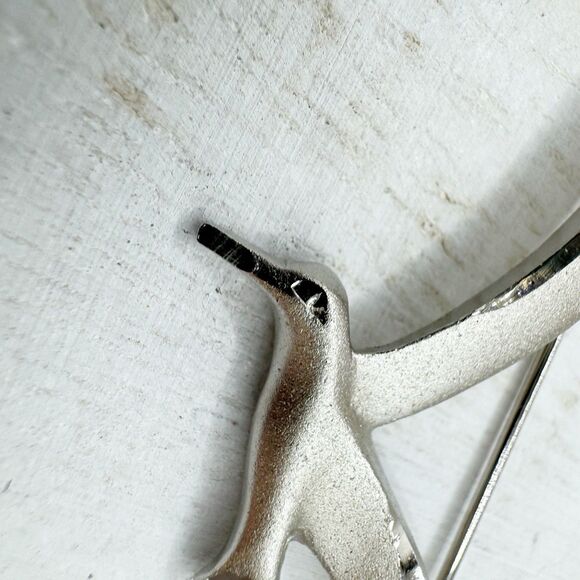 Vintage Silver Tone Flying Seagull Brooch Pin Coastal Beachy - Picture 5 of 6